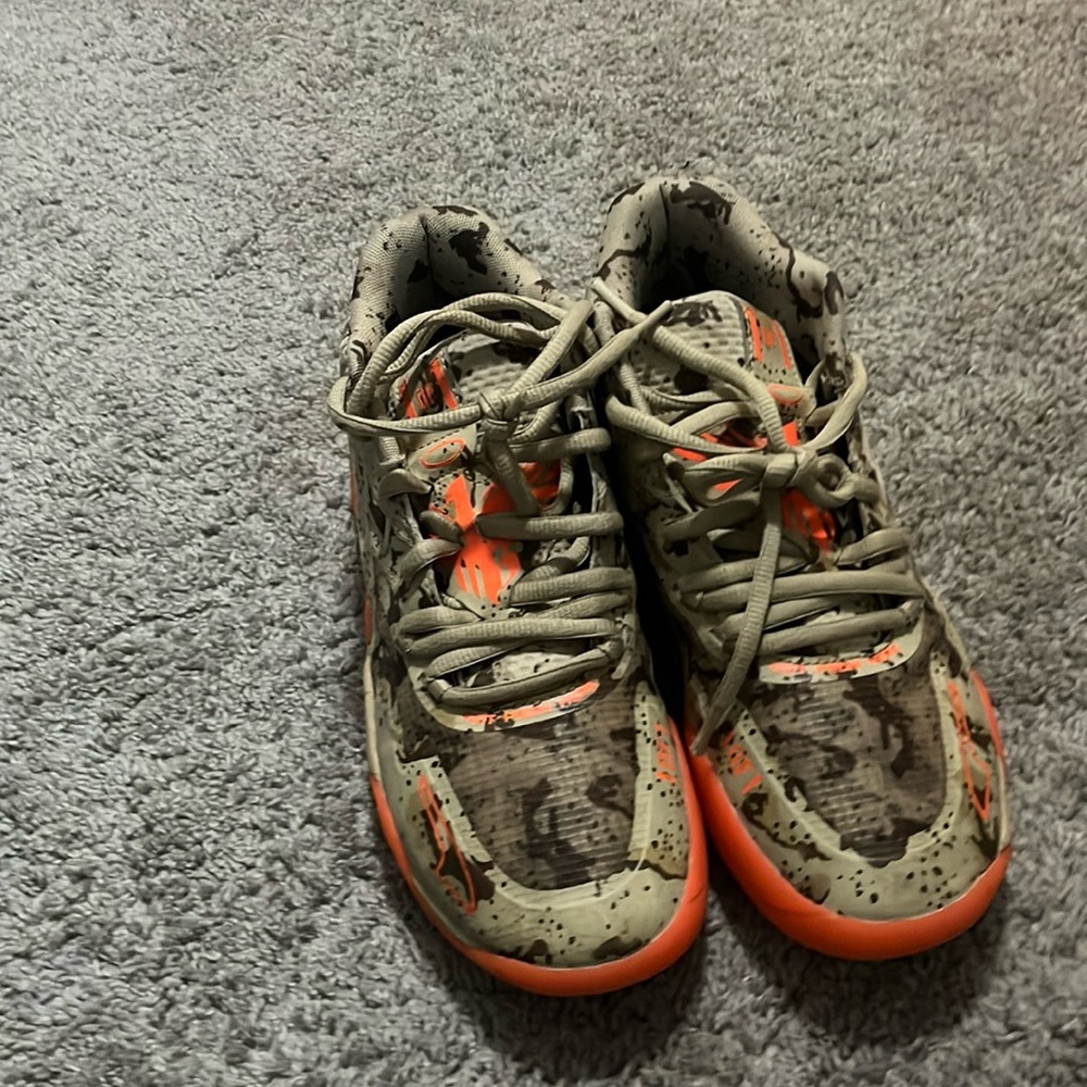 Melos